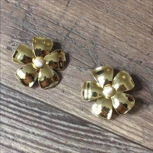 NWOT Anthro BaubleBar Gold Floral Earrings